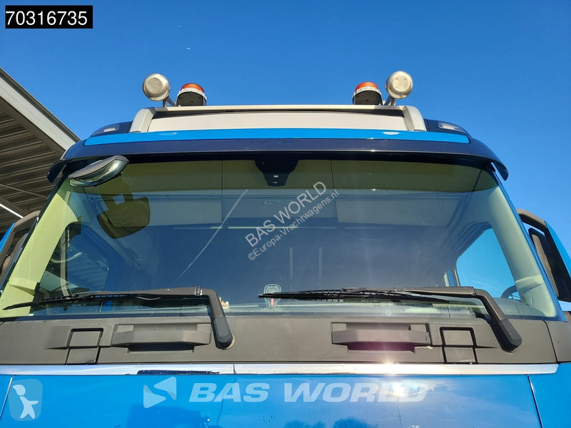 جرار Volvo 500 8X2 Steered Tag axle!...