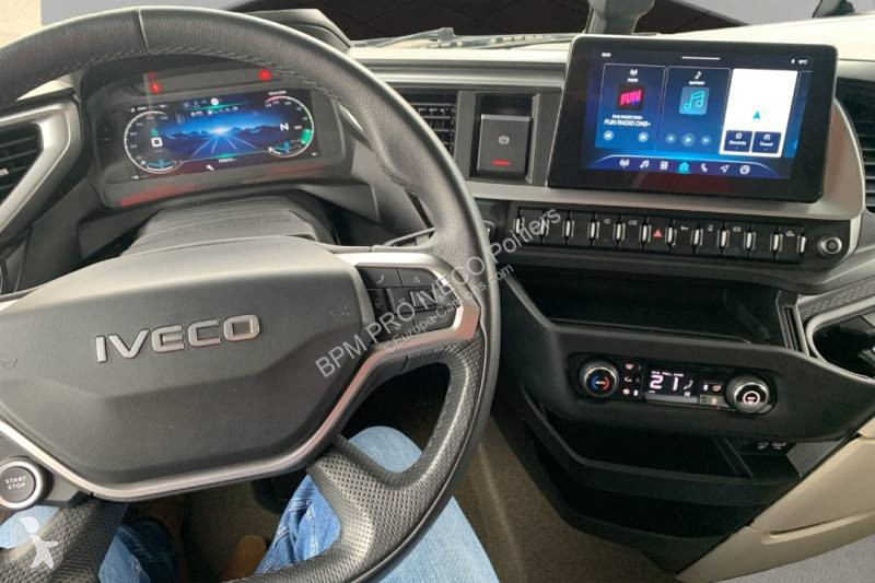 جرار Iveco