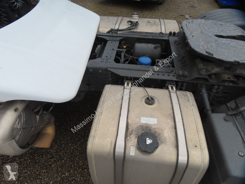 جرار Iveco S-Way 490 Intarder FZ.48