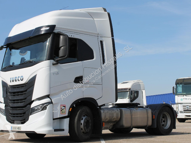 Iveco Stralis AS440S49T/P tractor unit