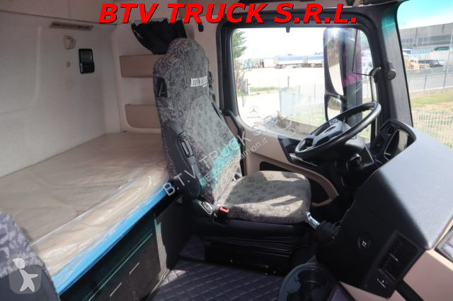 جرار Mercedes ACTROS