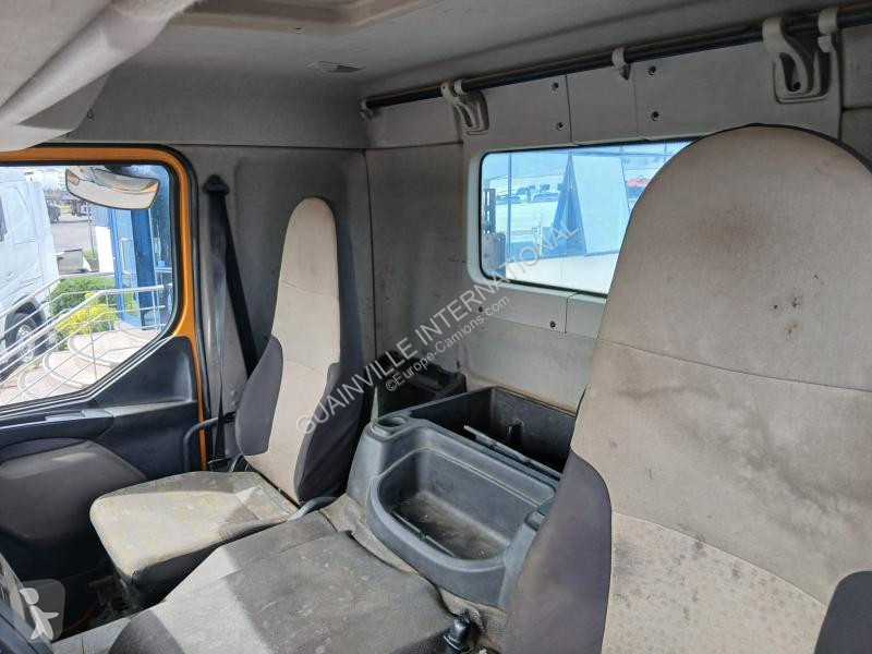 جرار Renault 460 DXI