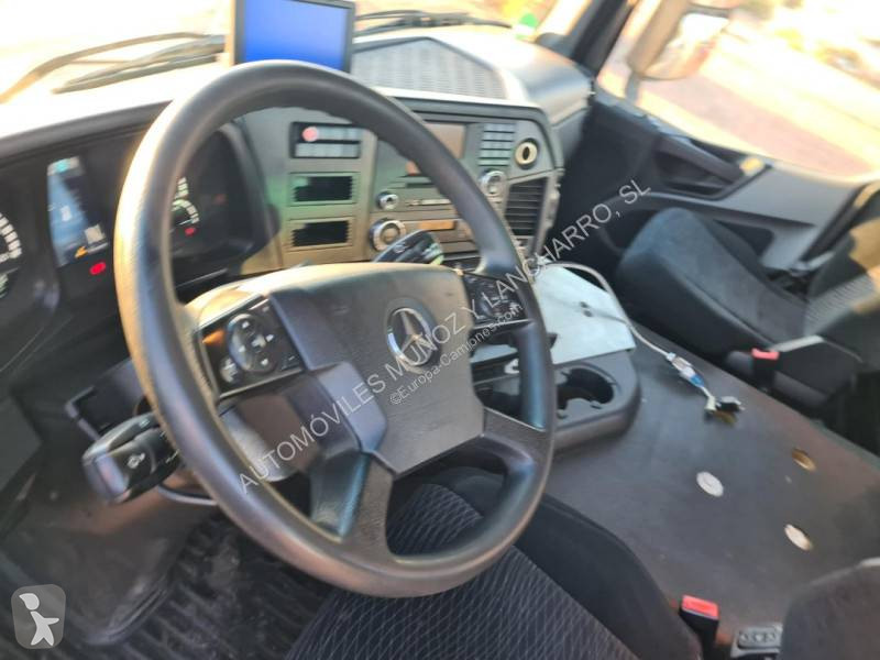 جرار Mercedes