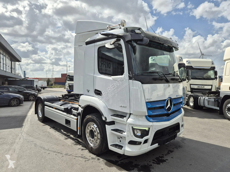 جرار Mercedes e ACTROS 300 LS FULL ELECTRIC