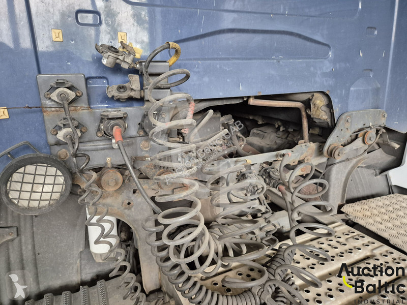 جرار Scania 470