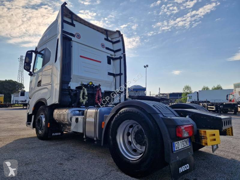 جرار Iveco