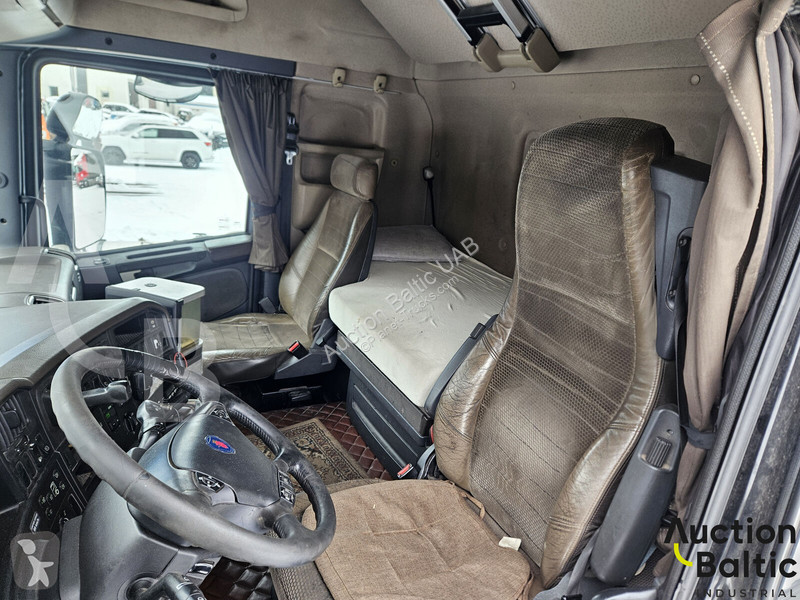 جرار Scania R4404X2MEB