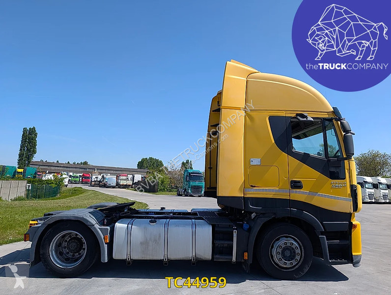 جرار Iveco 440 S45