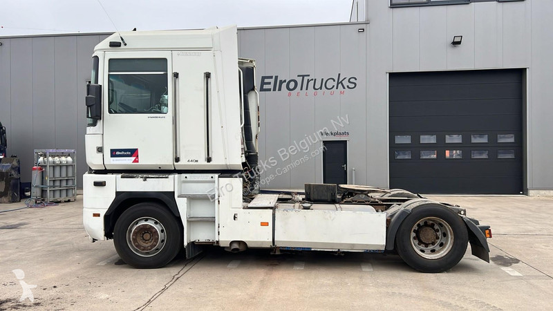 جرار Renault AE 440 E-tech (POUR PIECES /...