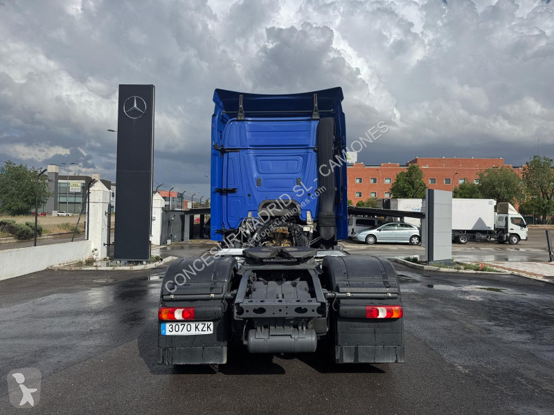 Tracteur Mercedes  1845 LS