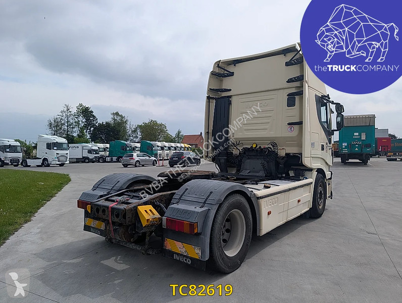 جرار Iveco 440 S42