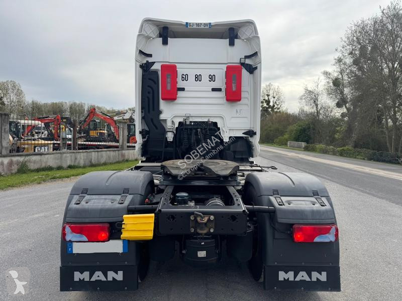 MAN 18.470 tractor unit