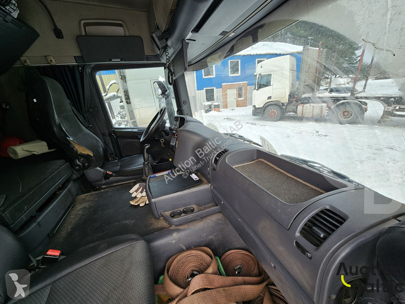 جرار Scania 420