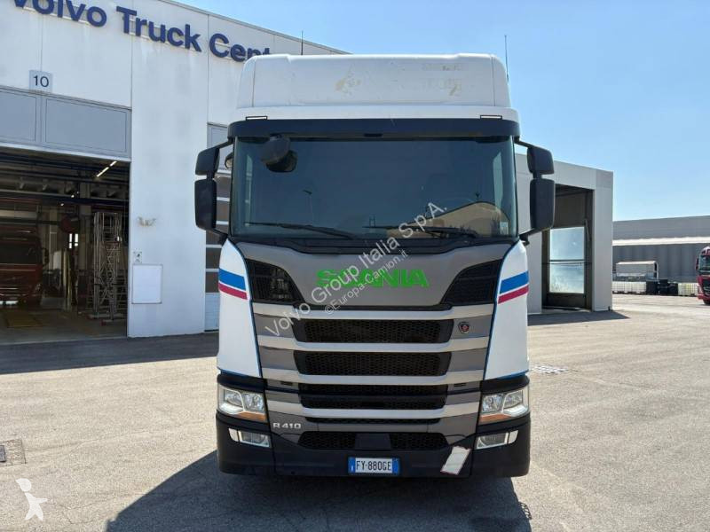 جرار Scania