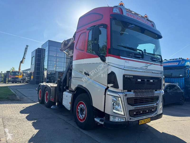 جرار Volvo 6X4 - EURO 6 + PALFINGER EPSILON...