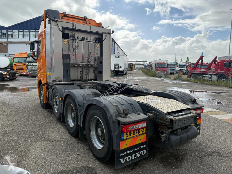 جرار Volvo 4 540 - 8X4 - 700410 KM - INTARDER