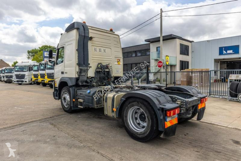 جرار Volvo GLOB 460+HYDR