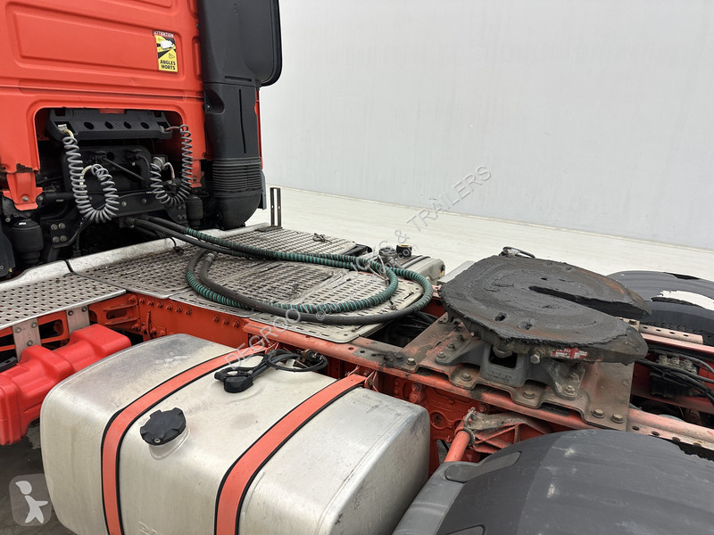 جرار DAF 440