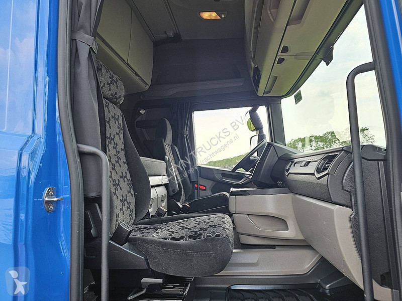 جرار Scania R460 RET. NIHT A/C SUPER