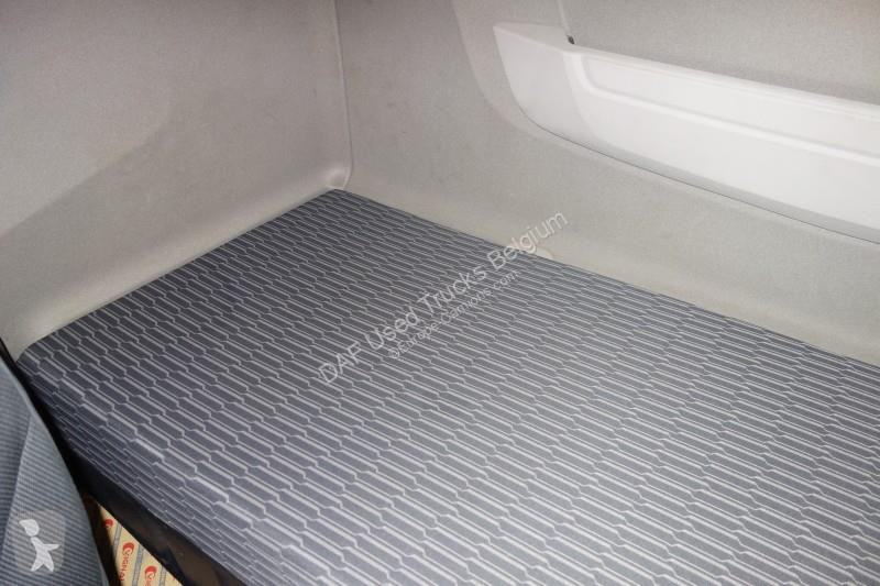 جرار DAF XG  FT 4X2