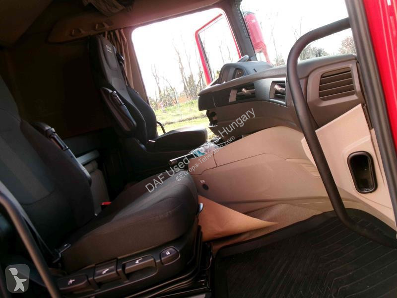 جرار DAF XG  FT LOW DECK 4X2