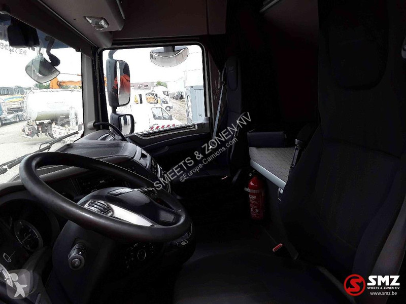 جرار DAF 530