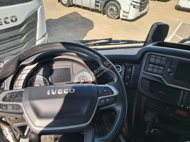 Iveco  tractor unit