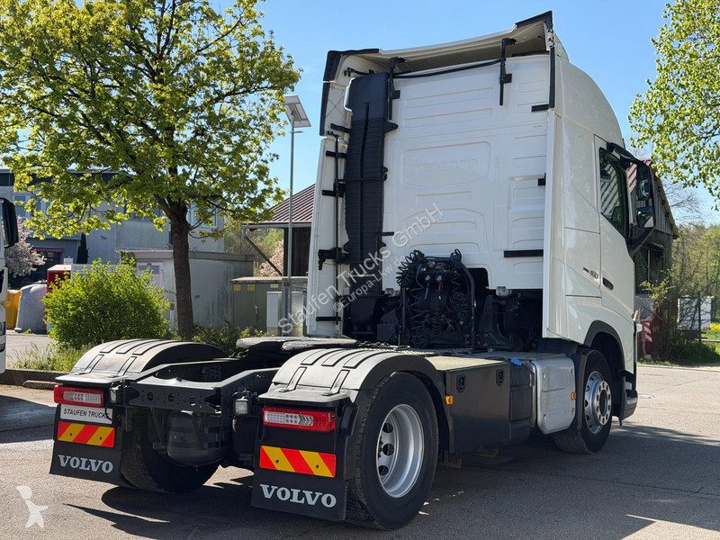 جرار Volvo FH 460 3x Globe *Standard-SZM...