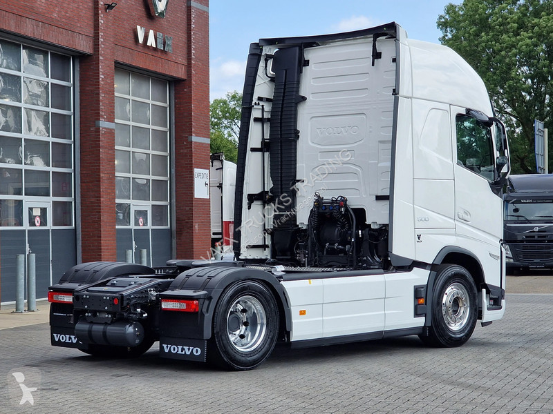 Traktor Volvo 13500 Globetrotter XL 4x2 - NEW -...
