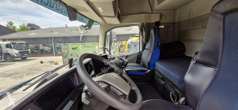 Trattore Stradale Volvo 500 Refrigerator