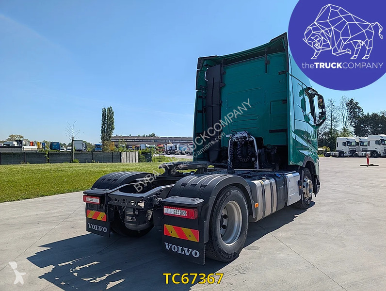 جرار Volvo 500