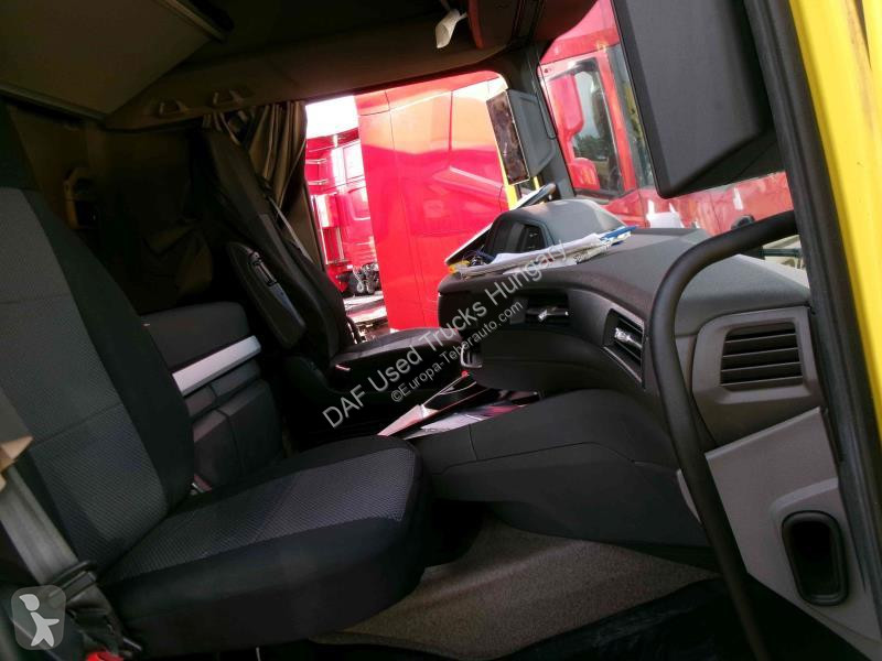 Tracteur DAF XFn  FT LOW DECK 4X2