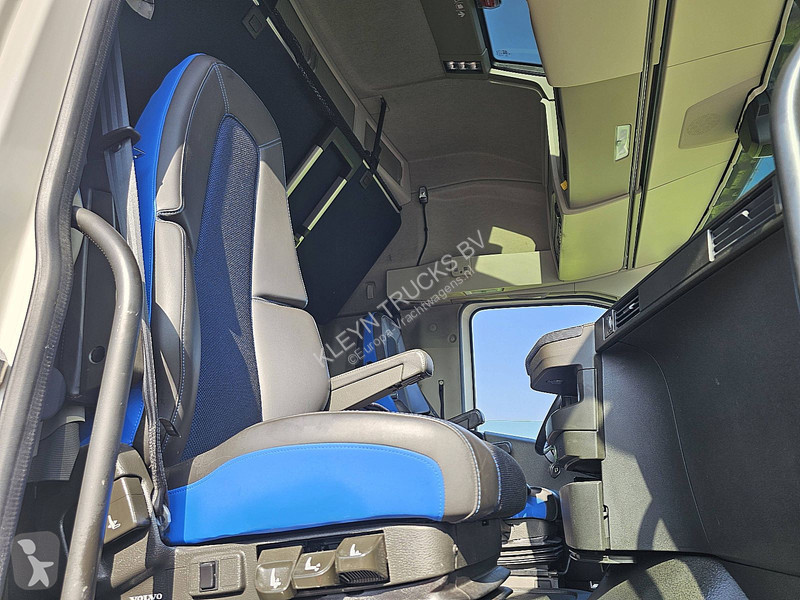 Cap tractor Volvo 500 XL
