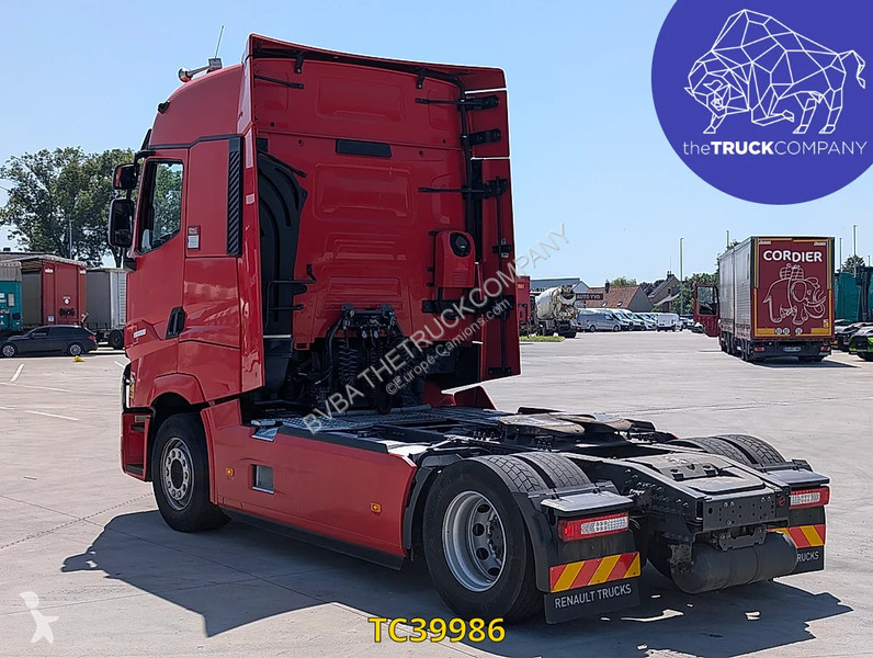 جرار Renault T 480
