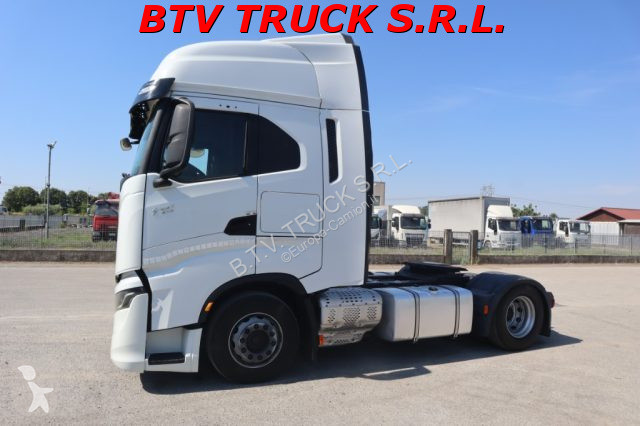 جرار Iveco TATTORE STRADALE EURO 6