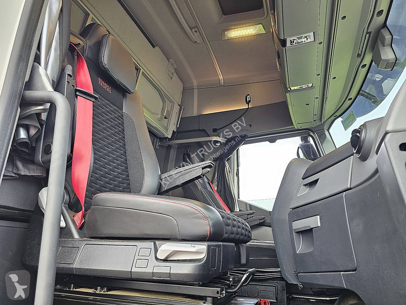 Влекач Renault T 480 HIGH 6X2 EVO DTI13