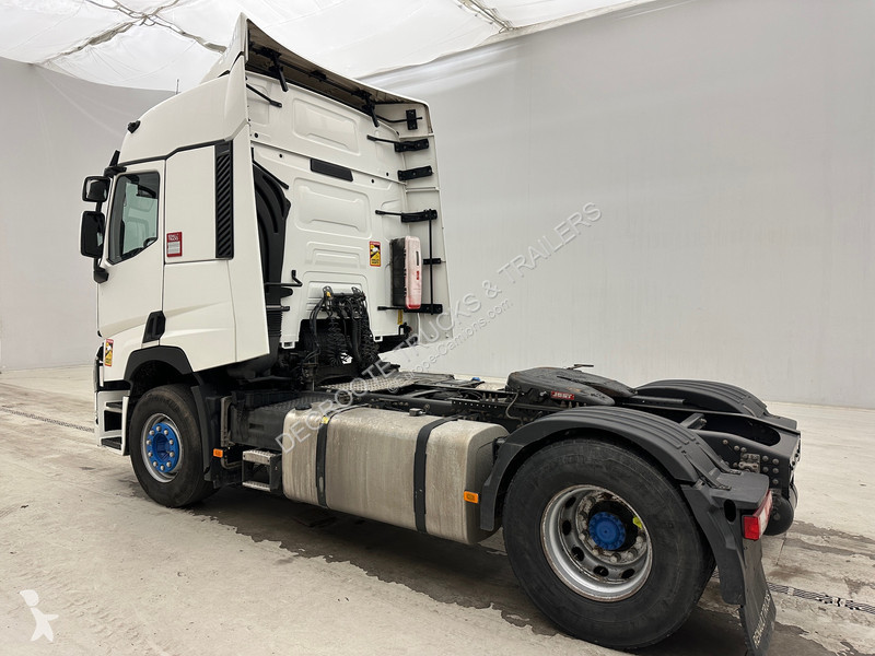 جرار Renault T460*