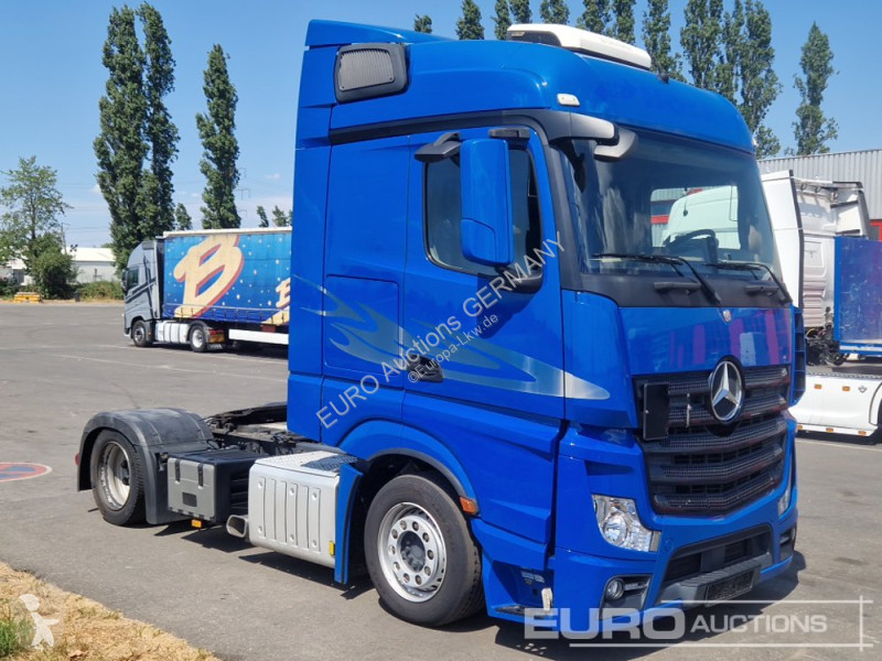 جرار Mercedes ACTROS 1845