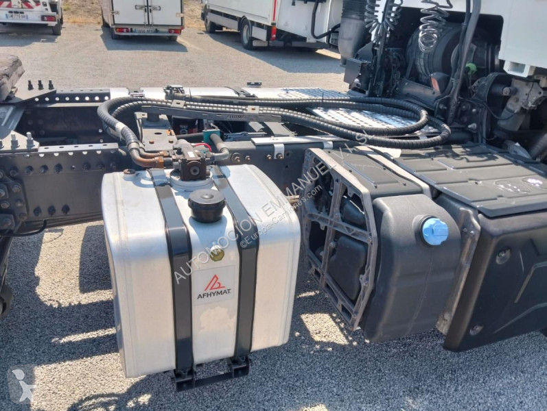 Traktor Renault 460 X ROAD TSeries