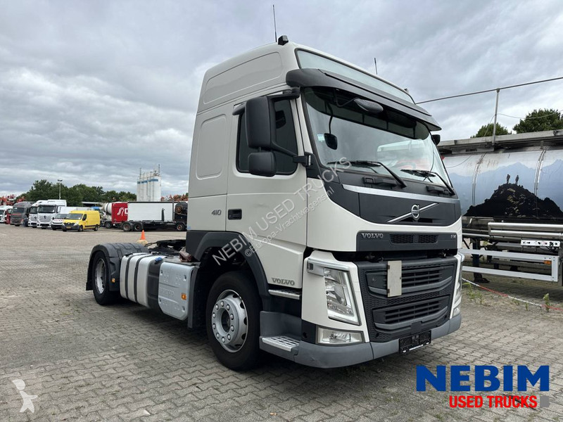 جرار Volvo - 388.765km - Volvo Dynamic Steering