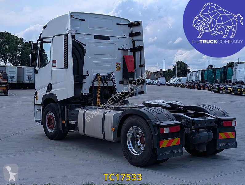 جرار Renault T 480