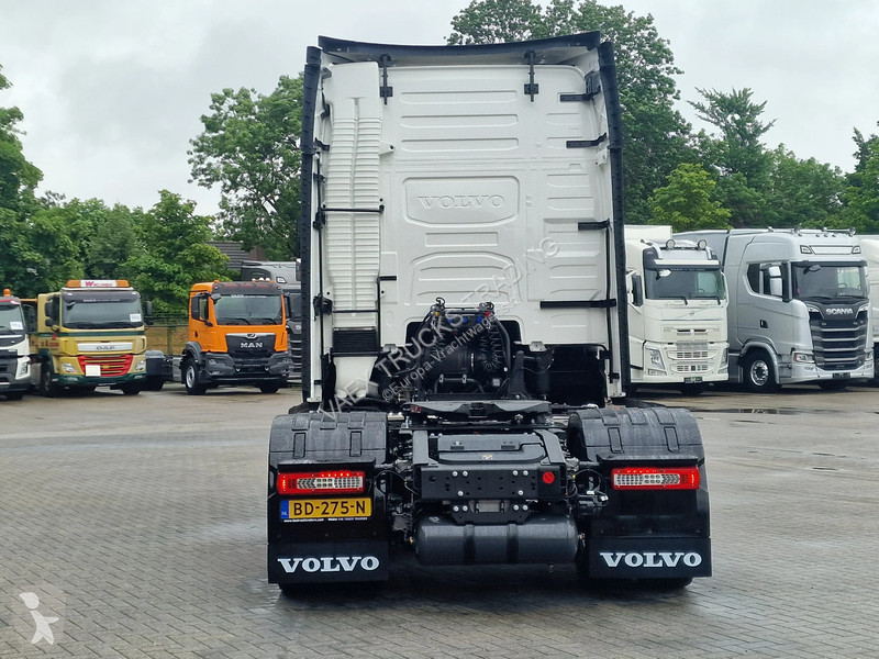 جرار Volvo Aero Globetrotter XL 4x2 - New -...