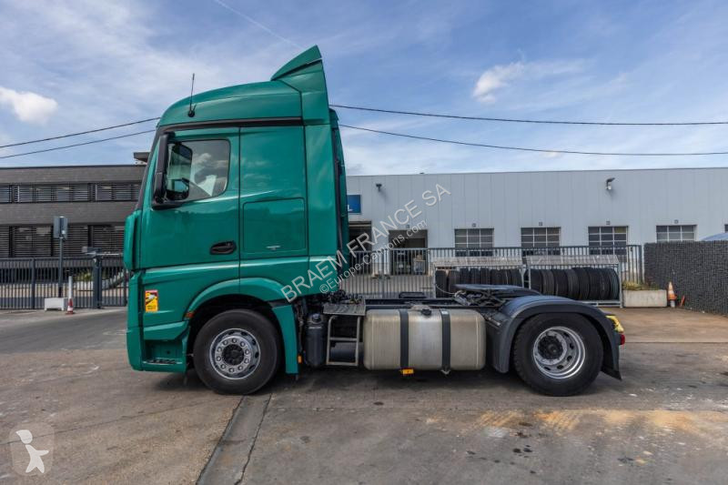 جرار Mercedes ACTROS 1845
