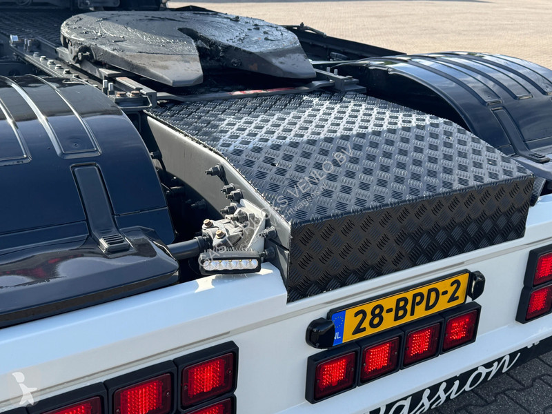 Trekker Volvo 500 Globetrotter XL Special /...