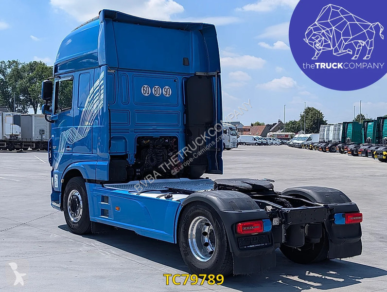 جرار DAF 530