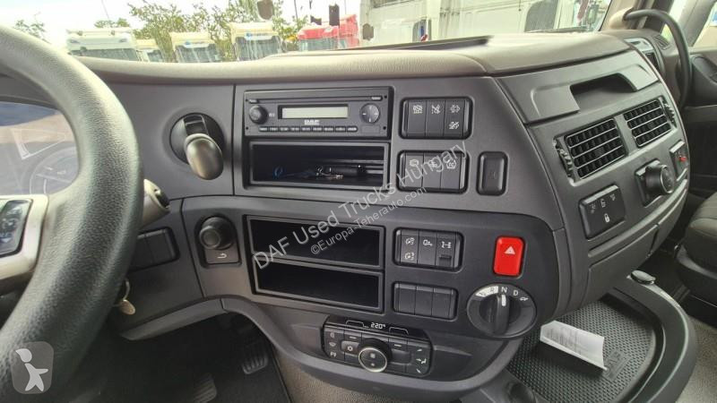 جرار DAF XF  FT LOW DECK 4X2
