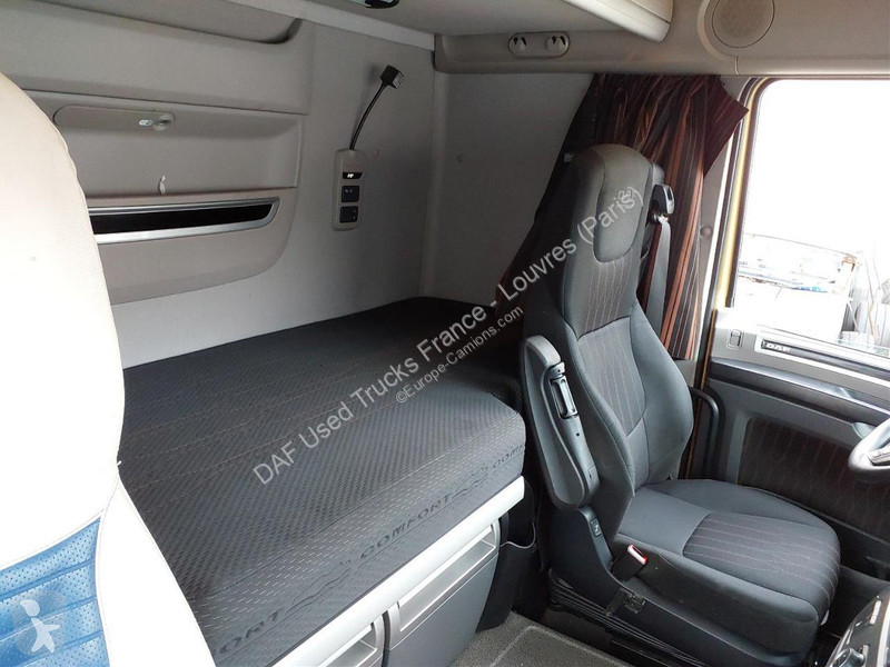 جرار DAF XF  FT 4X2