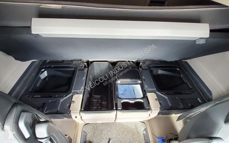 جرار DAF XG  FT 4X2
