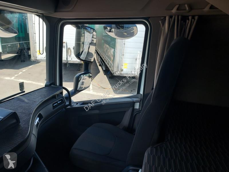 جرار DAF XFn  FT 4X2