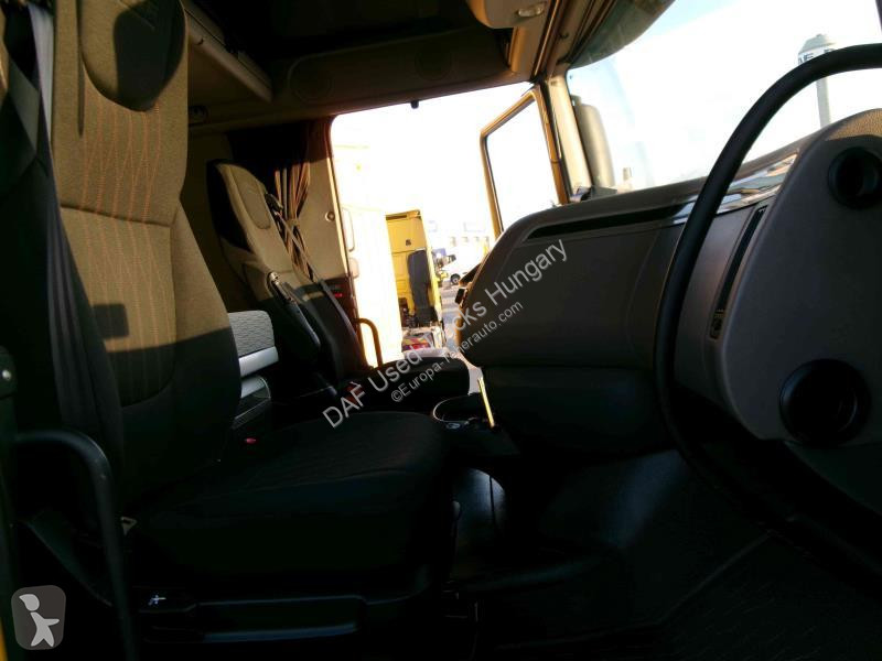 جرار DAF XF  FT LOW DECK 4X2